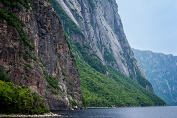 gros morne vertical.