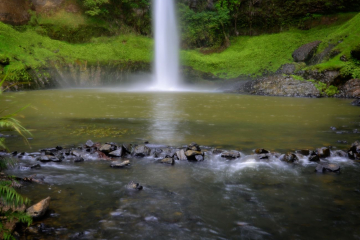 misty veil of the falls _