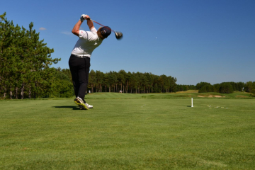 collin_s tees off 18